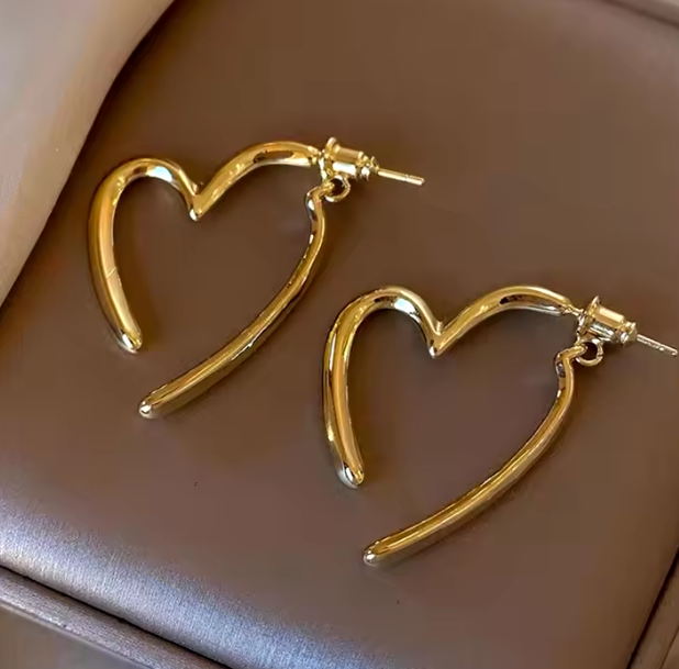Pendientes En Forma De Corazón - OFERTA 2X1 - Caja de Regalo Incluida